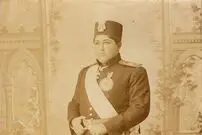 عکس| سفر به تاریخ؛ «مریم‌دخت، ایران‌دخت، همایون‌دخت و فریدون میرزا» فرزندان احمدشاه در کودکی