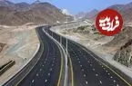 عکس| سفر زمان؛ خودروی قدیمی در جادۀ خاکی کاشان؛ سال 1330