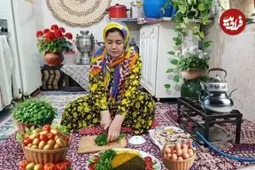 ببینید| غذای روستایی در ایران؛ پخت کوکو سیب زمینی و کوکو سبزی