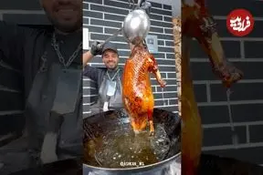 ببینید| غذای خیابانی در ایران؛ درست کردن غذا با اردک به روش شرق آسیایی