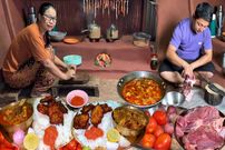 ببینید؛ غذای روستایی در نپال؛ پخت خوراک کاری با گوشت گاومیش در کوهستان