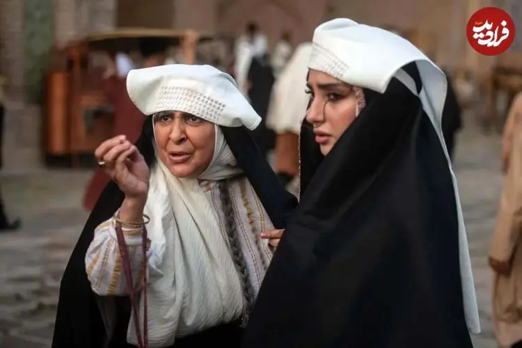 تصاویر؛ نگاهی به بازی مرجانه گلچین در سریال «بامداد خمار»؛ الحق که دود از کُنده بلند می‌شود!