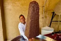 ببینید| غذای روستایی در پاکستان؛ تهیه بستنی کیم غول پیکر