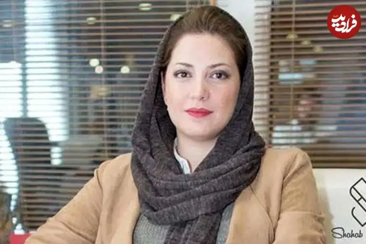 عکس| سفر زمان؛ «طناز طباطبایی» با روبنده روی صحنه تئاتر؛ دهۀ 90