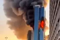 ببینید| لحظه اصابت موشک‌های ایران به یک ساختمان بلند در بحرین 