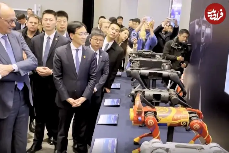 ببینید| ربات‌های چینی برای صدر اعظم آلمان هنرنمایی کردند 
