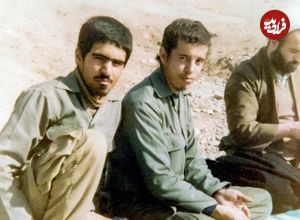 عکس؛ سفر در تاریخ؛ ظاهر «شهید حسن باقری» در کنار دریا؛ اواسط دهه 50