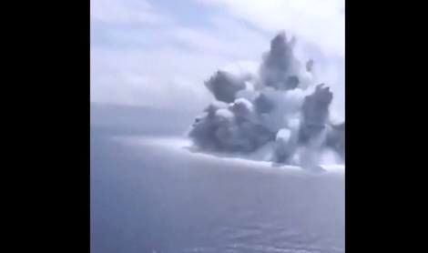 ( ویدیو) انفجار 20 هزار تن مواد منفجره برای تست یک ناو 