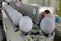 (ویدئو) توپ بولینگ چگونه در کارخانه تولید می شود؟