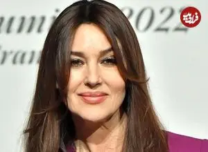 عکس| سفر در زمان؛ «مونیکا بلوچی» در مراسم رونمایی از فیلم «ماموریت کلئوپاتر» در رم؛ سال 1381