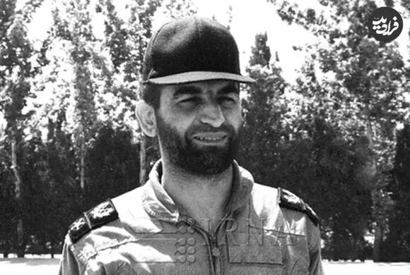 عکس| سفر زمان؛ «شهید عباس بابایی» در دوران دانشجویی در کنار افسر آمریکایی