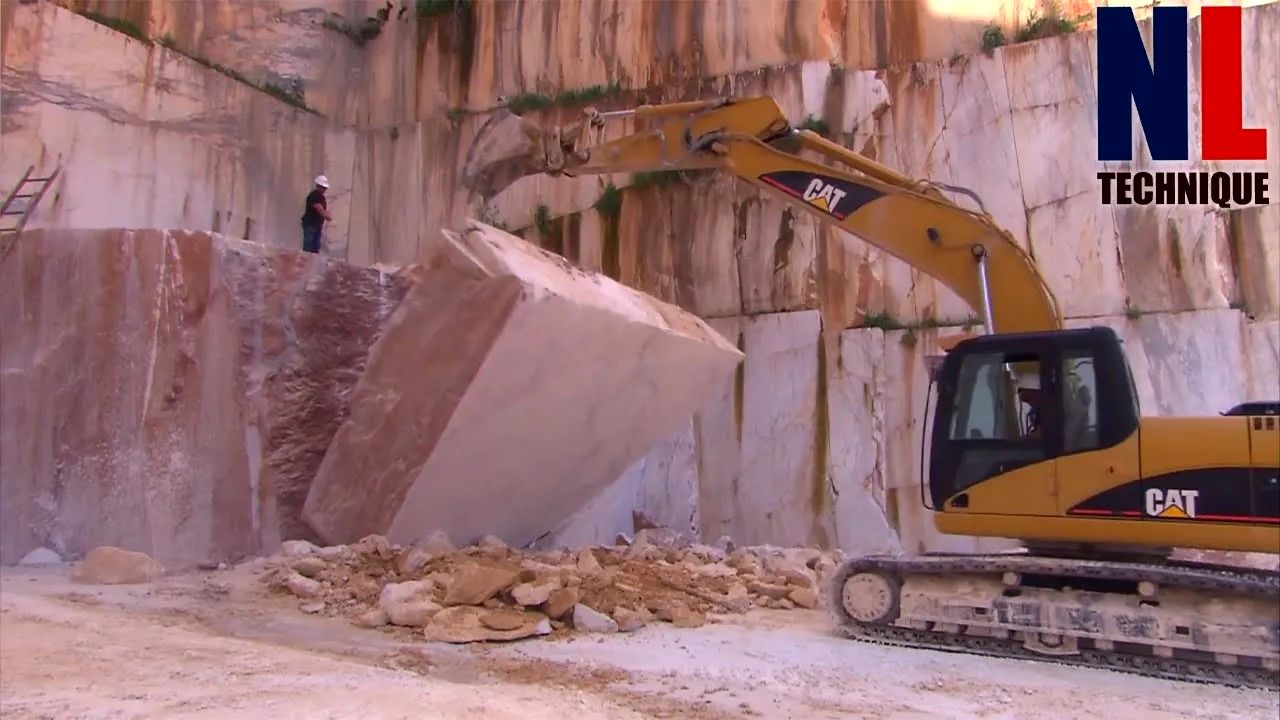 (ویدئئو) برداشت دیدنی سنگ مرمر از یک معدن 1.5 میلیارد دلاری در پرتغال