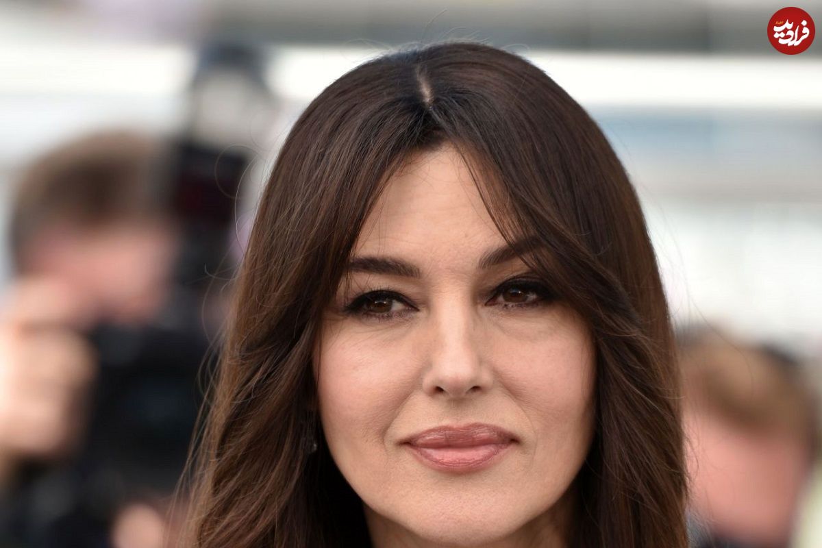 عکس| سفر در زمان؛ «مونیکا بلوچی» سر صحنه سریال The Heroes در ایتالیا؛ سال 1372