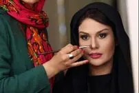 عکس| سفر زمان؛ «رز رضوی» در کنار «عباس غزالی» در اتاق گریم «همه چی عادیه»