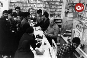 عکس؛ سفر در زمان؛ آنفلوانزا داروخانه‌های تهران را شلوغ کرد!