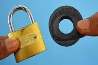 (ویدئو) باز کردن قفل بدون کلید و با کمک آهنربا!