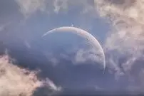 اختفای زهره پشت ماه در عکس روز ناسا