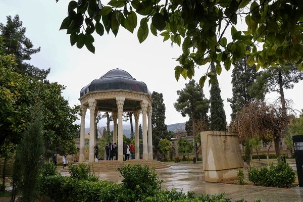 فال حافظ امروز جمعه 25 مهر ماه 1404