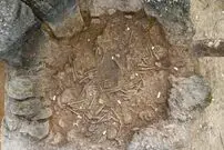 پیدا شدن استخوان‌های پوسیدۀ ده‌ها انسان در «خمرۀ 1200 ساله»
