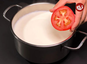 (ویدئو) طرز تهیه پنیر هامبورگی با 2 لیتر شیر و گوجه فرنگی! 