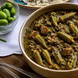 طرز تهیه خورشت بامیه با سبزی به روش سنتی