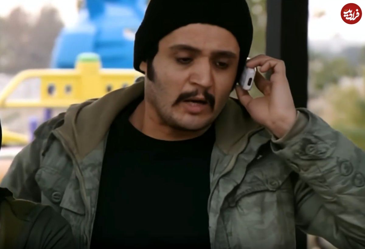 عکس| سفر در زمان؛ «کیانوش جوان» سریال آوای باران در کنار رضا بابک؛ سال 1403