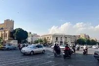 عکس| سفر به تهران قدیم؛ «نمایی از خیابان جمهوری، وقتی خاکی بود»؛ سال 1305
