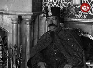 عکس؛ سفر در زمان؛ ژست ملوکانه «ناصرالدین شاه» در 42 سالگی؛ سال 1351