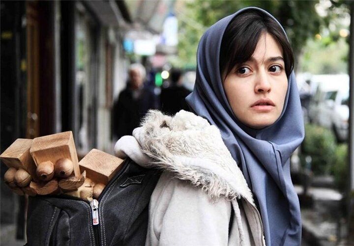 (ویدئو) گریه پردیس احمدیه در پشت صحنه آخرین فیلم داریوش مهرجویی