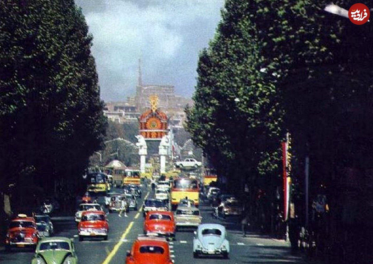 عکس؛ سفر در زمان؛ عکس قدیمی از خیابان ولیعصر فعلی