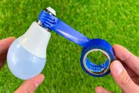 (ویدئو) 2 راه آسان برای تعمیر لامپ های LED در خانه!