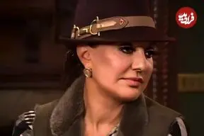 عکس| سفر به گذشته؛ گوگوش در 20 سالگی و در حال قدم زدن در پاریس؛ سال 1349