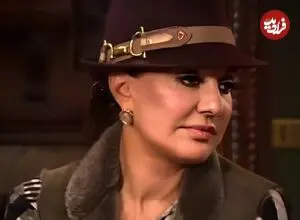 عکس| سفر به گذشته؛ گوگوش در 20 سالگی و در حال قدم زدن در پاریس؛ سال 1349