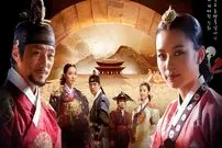 عکس| سفر در زمان؛ «دونگ یی» با تیپ زمستانی و در 39 سالگی در سئول