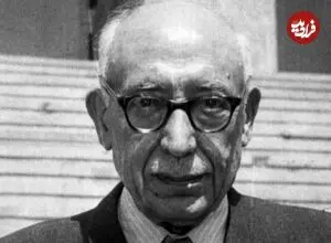 عکس| سفر در زمان؛ «احمد قوام» نخست‌وزیر و «احمد امیراحمدی» وزیر جنگ در یک مراسم