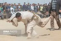 (ویدئو) مسابقات کشتی سنتی افغانستانی‌های مقیم ایران