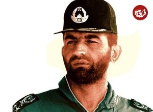 عکس؛ سفر در زمان؛ «عباس بابایی» بعد یک جلسه نظامی با لباس خلبانی؛ اواخر دهه 50