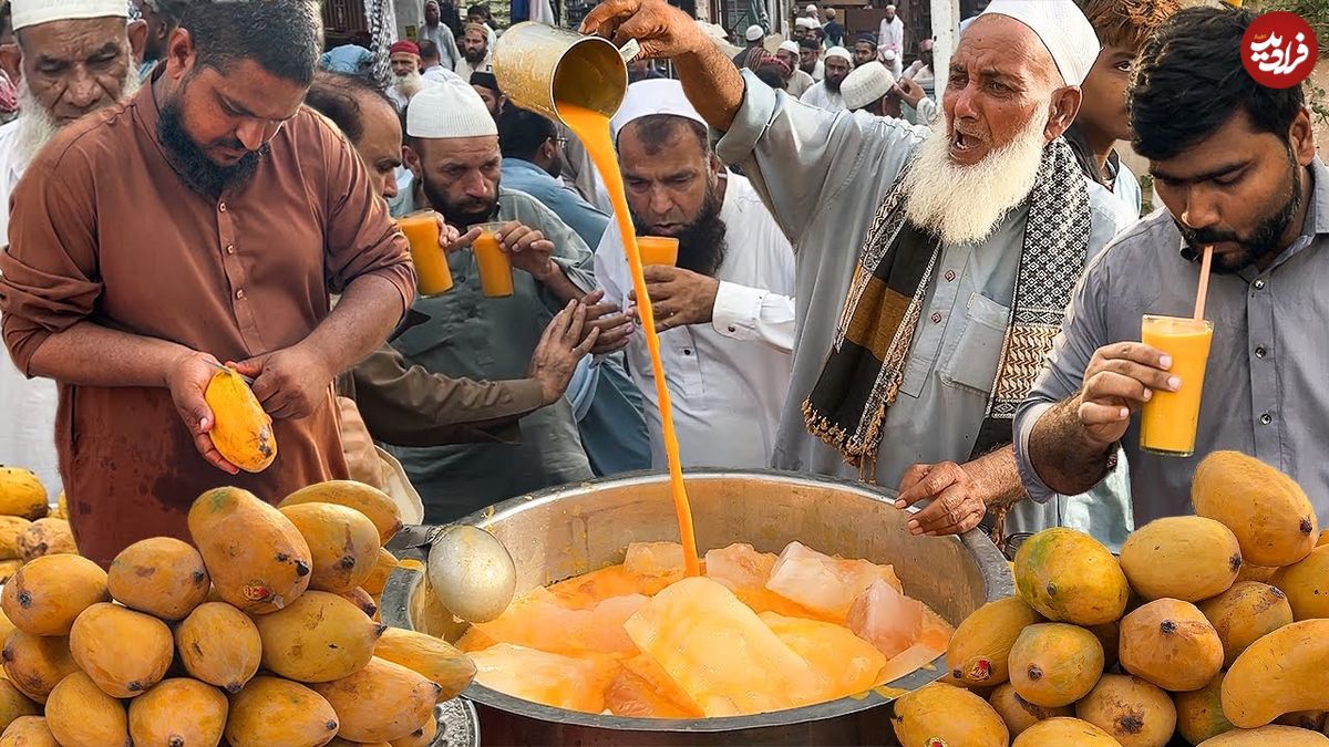 ببینید؛ غذای خیابانی در پاکستان؛ تهیه آب انبه و میلک شیک انبه در کراچی