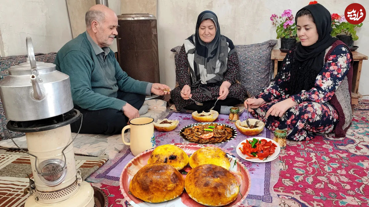 (ویدئو) غذای روستایی در ایران؛ پخت یک غذای محلی با جگر گوسفند