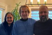 عکس| سفر زمان؛ چهرۀ «رامسین کبریتی» در 31 سالگی در کنار «محمد صادقی» در پشت‌صحنه «ولایت عشق»