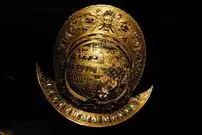 تصاویر| کلاهخود افسانه‌ای؛ شاهکار زرگری رنسانس در موزه لوور 