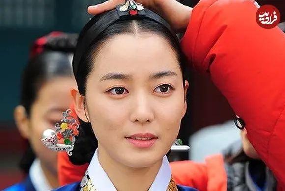 عکس| سفر زمان؛ چهرۀ «بانو جانگ» (سریال دونگ‌یی) در 23 سالگی در اولین سریالش