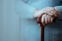 این ۸ نشانه‌ یعنی خیلی زود پیر می‌شوید!
