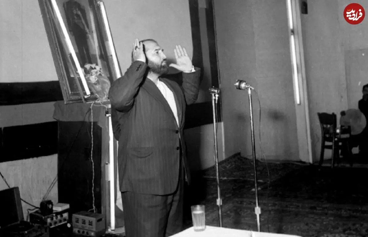 عکس| سفر در زمان؛ «شعبان بی مخ» در حال کباده کشی در استادیوم امجدیه؛ سال 49