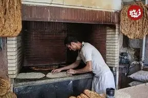عکس| سفر زمان؛ تصویری از یک نانوایی بربری در تهران در سال 52