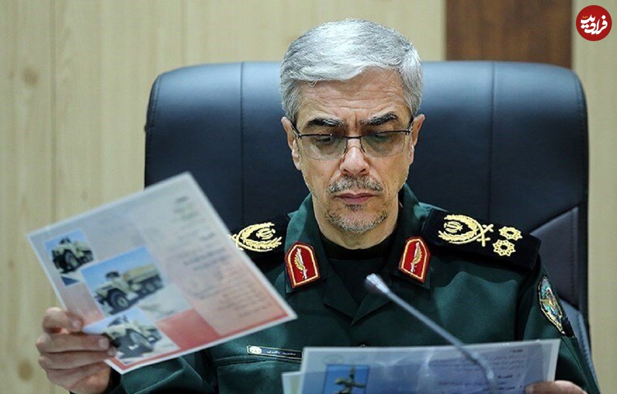 عکس؛ سفر در زمان؛ «سرلشکر باقری، سلامی، موسوی و سردار رادان» در یک نشست نظامی»؛ سال 1402