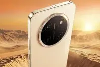 اولین گوشی دنیا با نمایشگر ۱۰ هزار نیتی در راه است