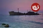 تصویر| سفر زمان؛ عکس یادگاری «اهالی جزیره کیش» با «کشتی یونانی»؛ سال 1345