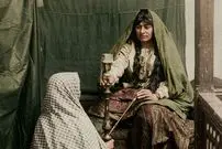 تصاویر| سفر به عصر قاجار؛ از «خرسواری خانوادگی در تهران» تا «اعدام راهزن در اصفهان»