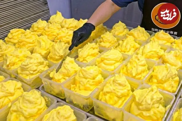 ببینید| غذای خیابانی در کره؛ پخت نان کَره ای روسی در سئول